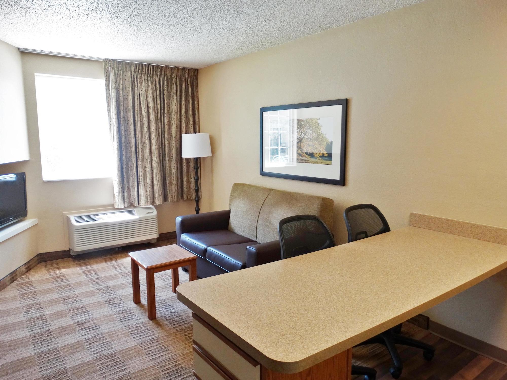 Extended Stay America Select Suites - Orlando - Lake Mary - 1040 Greenwood Blvd Extérieur photo