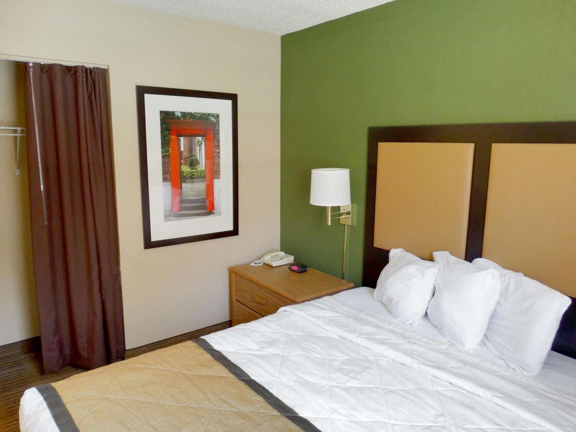 Extended Stay America Select Suites - Orlando - Lake Mary - 1040 Greenwood Blvd Extérieur photo