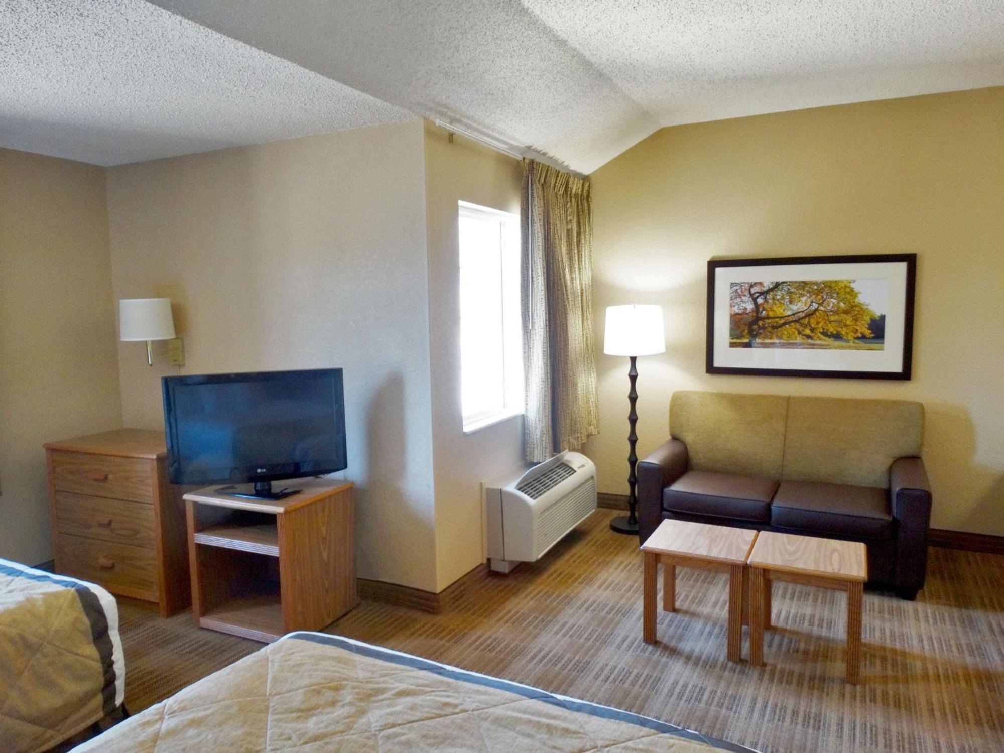 Extended Stay America Select Suites - Orlando - Lake Mary - 1040 Greenwood Blvd Extérieur photo
